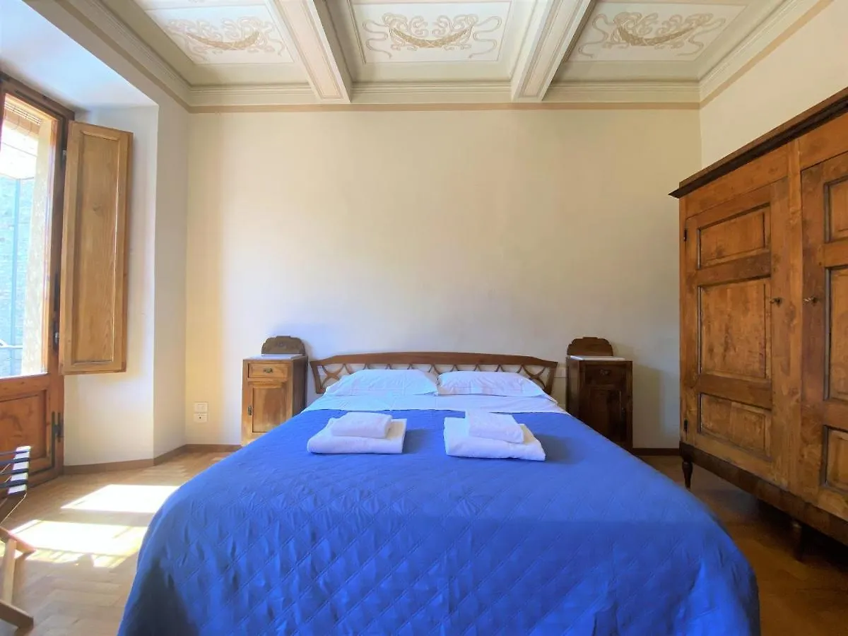 La Fonte-With Balcony Close By Piazza Del Campo Siena Italien