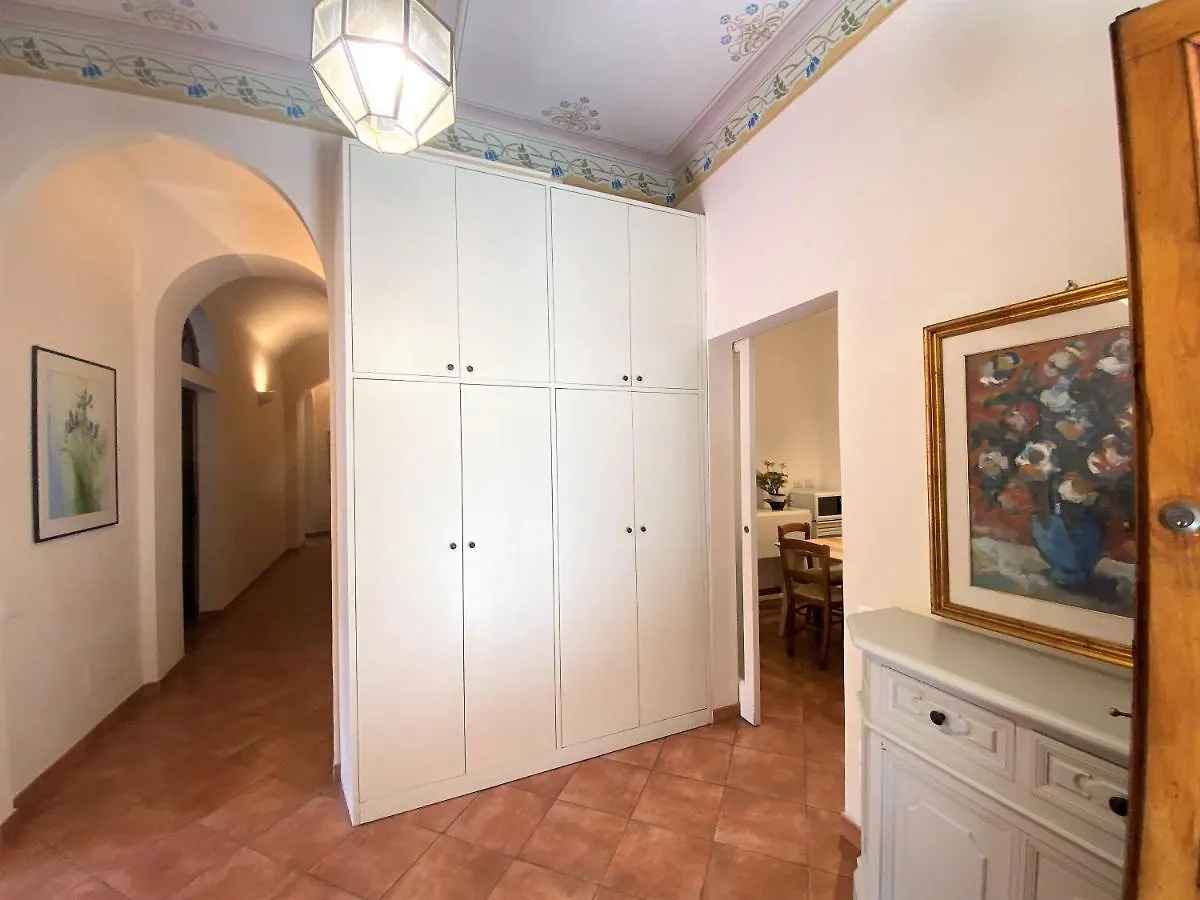 La Fonte-With Balcony Close By Piazza Del Campo Sienne Italie