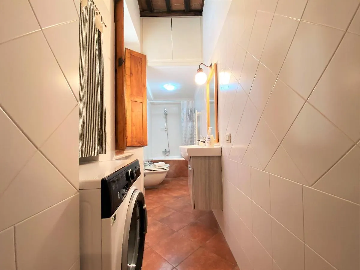 Appartement La Fonte-With Balcony Close By Piazza Del Campo Siena