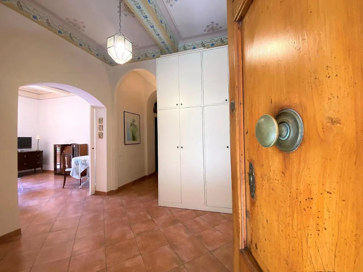 La Fonte-With Balcony Close By Piazza Del Campo Sienne Appartement